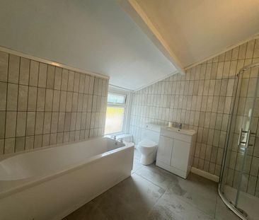 2 bedroom terraced house to rent - Photo 1