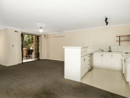 27/99-105 Wellington Street, EAST PERTH - Photo 4