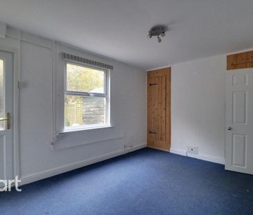 4 bedroom terraced house to rent - Photo 6