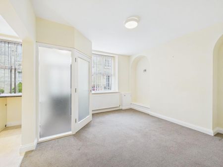 2 bedroom terraced house to rent - Photo 3