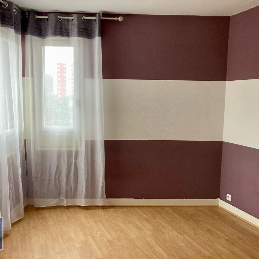 Location Appartement 5 pièces 96m² LE MANS 72100 - Photo 1