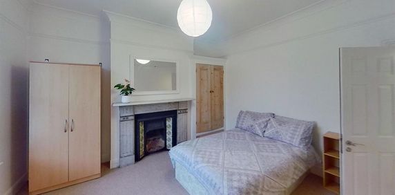 5 bedroom private hall to rent - Photo 2