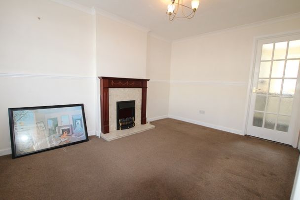 Laburnum Crescent, Kettering, Northamptonshire, NN16 - Photo 1