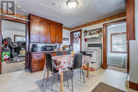 185 JAMES STREET, St. Catharines, Ontario, L2R5C4 - Photo 2
