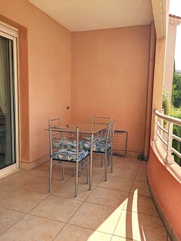 Location Appartement 2 pièces 49m² CANNES 06400 - Photo 4