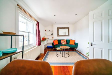 Oaklands Grove - Photo 5