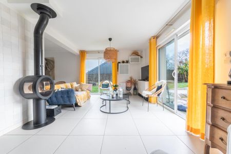 Location Maison 7 pièces 120m² TREILLIERES 44119 - Photo 3