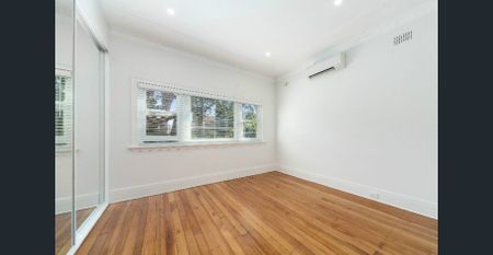 TWO BEDROOM APARTMENT IN BOUTIQUE BLOCK - Photo 2