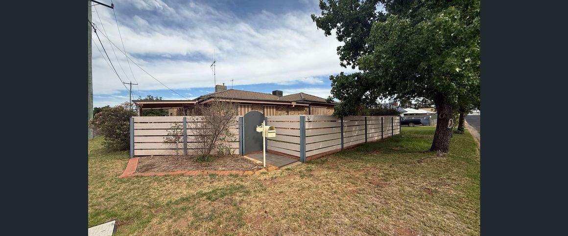 Ray White Forbes - 02 6851 1411 - Photo 1