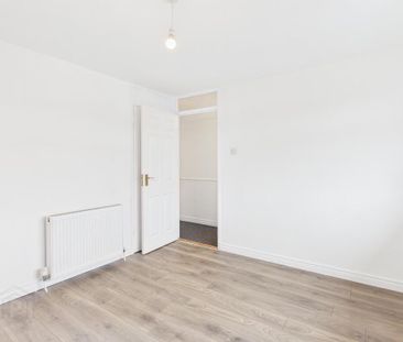 11 Ballycairn Close, Shawsbridge, Belfast, BT8 8HF - Photo 2