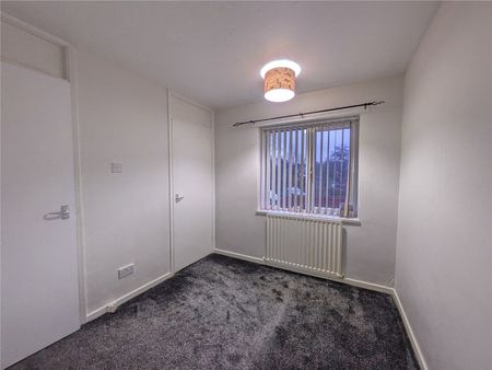 3 bed terraced house to rent in Laindon Avenue, Middlesbrough, TS4 - Photo 3