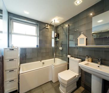2 Bedroom Flat To Let - Photo 5