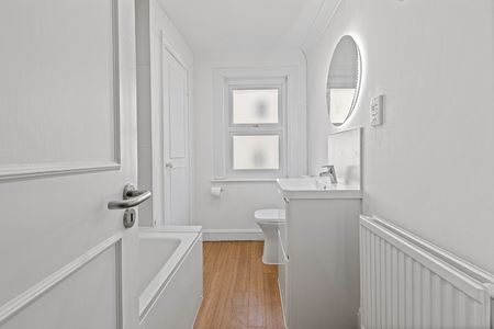 Room in a Shared Flat, West Hill, SW18 - Photo 5