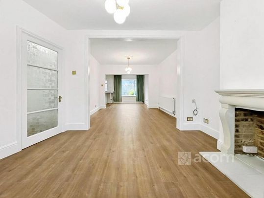 4 bedroom semi-detached house to rent - Photo 1