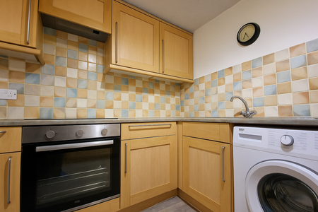 2 bedroom apartment to rent - Photo 4