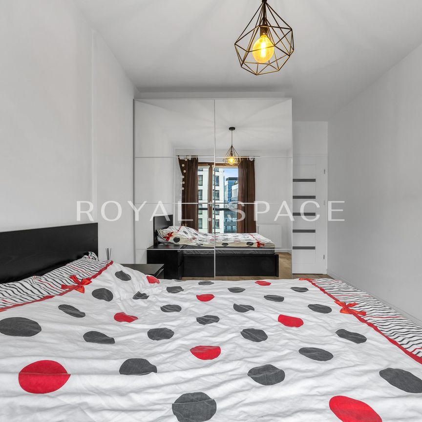 Mieszkanie na 5 p. z dużym balkonem! - Фото 1