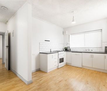 1/358 Seaview Road, Henley Beach - Photo 6