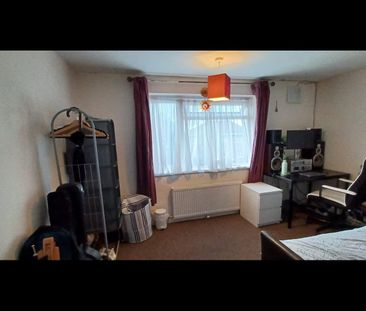 Room in a Shared House, Eastridge Drive, BS13 - Photo 3
