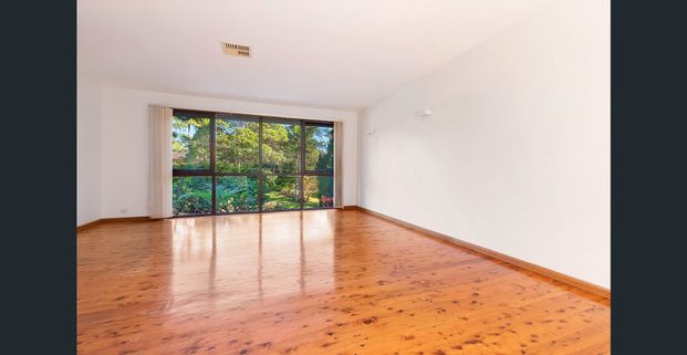 Neat home in a lovely & quiet location - Photo 1