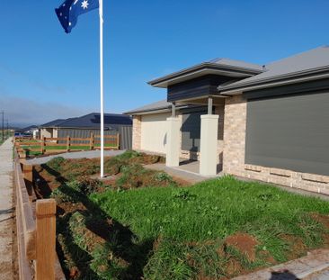 Roseworthy - Photo 2