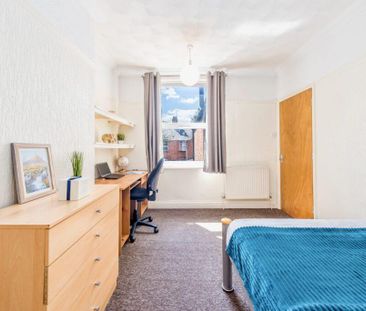 5 bedroom terraced house to rent - Photo 3