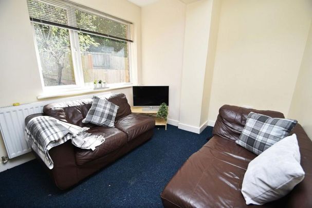 5 bedroom house to rent - Photo 1