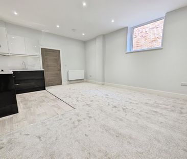 Thomas House, Bernard Street, SO14 - Photo 6