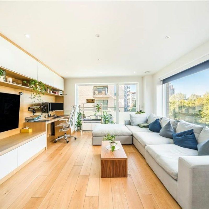 West Parkside, Greenwich, SE10 - Photo 1