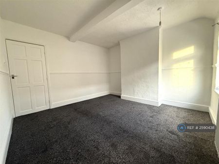 2 bedroom terraced house to rent - Photo 5