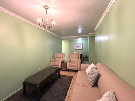 For Lease - 1785 Forbisher Lane Unit# 2201, Alta Vista and Area, Ontario - Photo 3