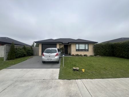 23 Minerva Crescent, Woodend - Photo 4