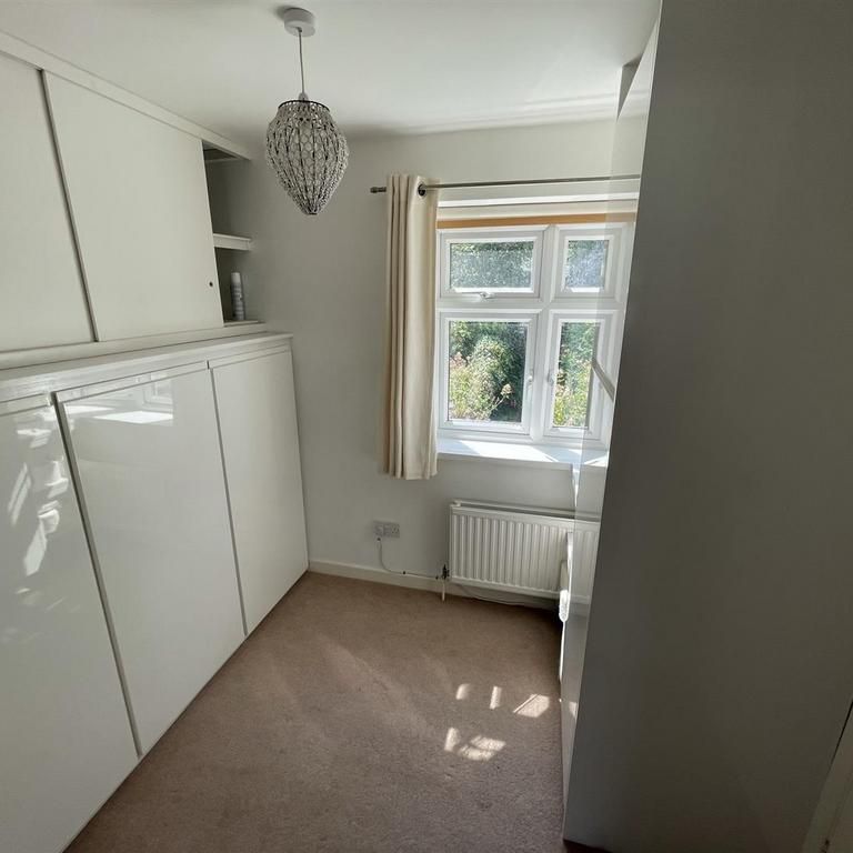 2 bedroom terraced house to rent - Photo 1