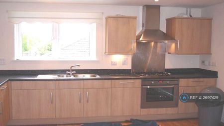 2 bedroom flat to rent - Photo 5