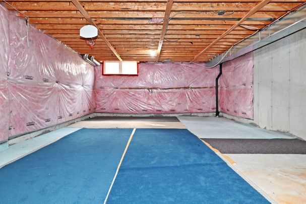 For Lease - 110 Southdown Avenue, Vaughan, Ontario - Photo 1