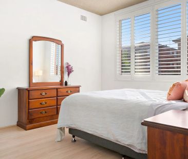 MODERN AND CONVENIENTLY LOCATED! - Photo 4