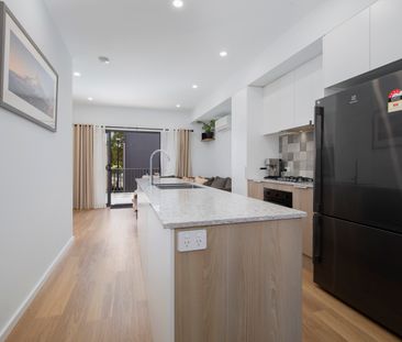 5/16 Livistonia Circuit, Waratah West NSW 2298 - Townhouse For Rent... - Photo 2