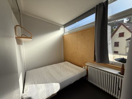 Möblierte Attikawohnung mit grosser Dachterrasse in der Bauhaus-Ikone - Photo 3