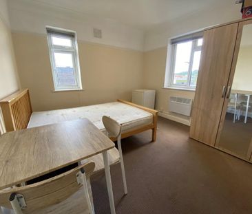 Studio to rent - Photo 4