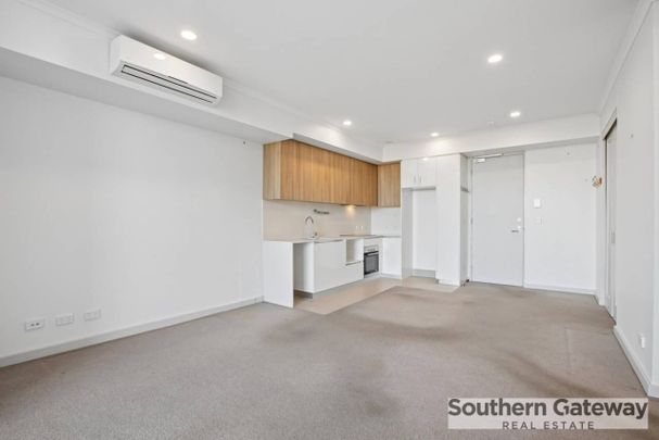 MODERN APARTMENT LIVING WITH PARK VIEWS - Photo 1