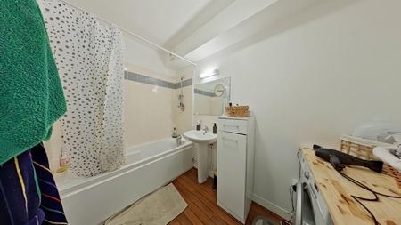 Location Appartement 4 pièces 87m² POITIERS 86000 - Photo 4