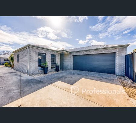 2/661 Koorlong Avenue, Irymple, Vic 3498 - Photo 3