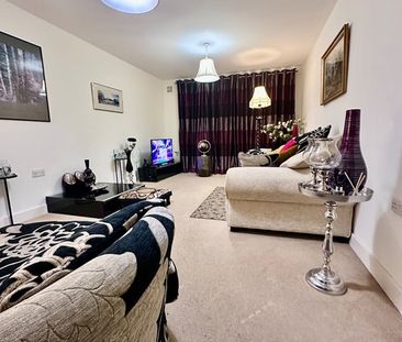 Room in a Shared Flat, Reedham Close, N17 - Photo 4