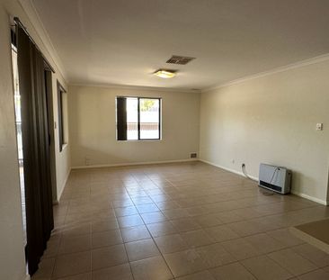 Fall in love with this stunning 4 bedroom 2 bathroom home. - Photo 2