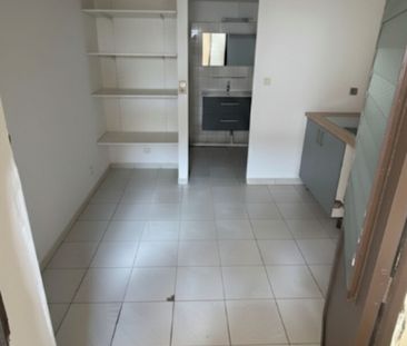 Location Appartement 15m² 1 pièce Fort de france - Photo 4