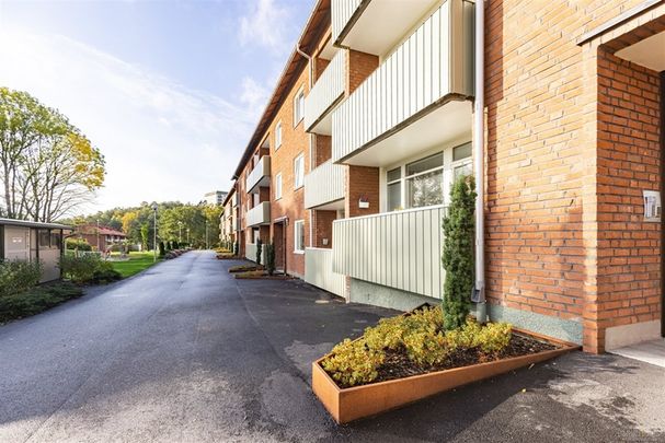 Östanvindsvägen 19 D - Foto 1