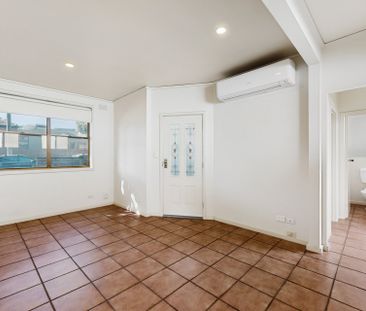 Two Bedroom Home Close to Puckle Street and Queens Park - Photo 3