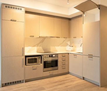 For Lease - 10 Honeycrisp Cres Crescent Unit# 1716, Vaughan, Ontario - Photo 6