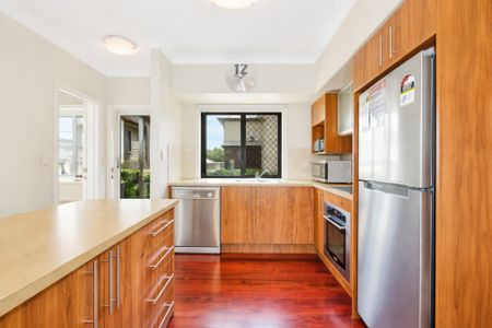 3/19 Western Avenue, Chermside QLD, Belconnen - Photo 2