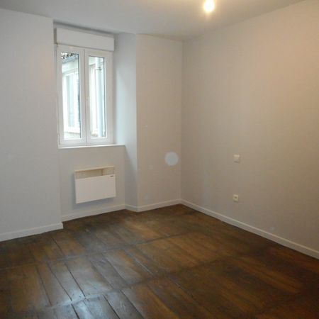 Location Appartement 2 pièces 63m² BELLAC 87300 - Photo 3