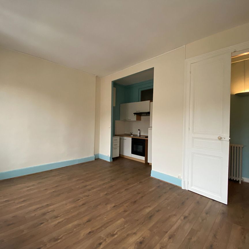 Type 2 - centre ville - chauffage compris - Photo 1